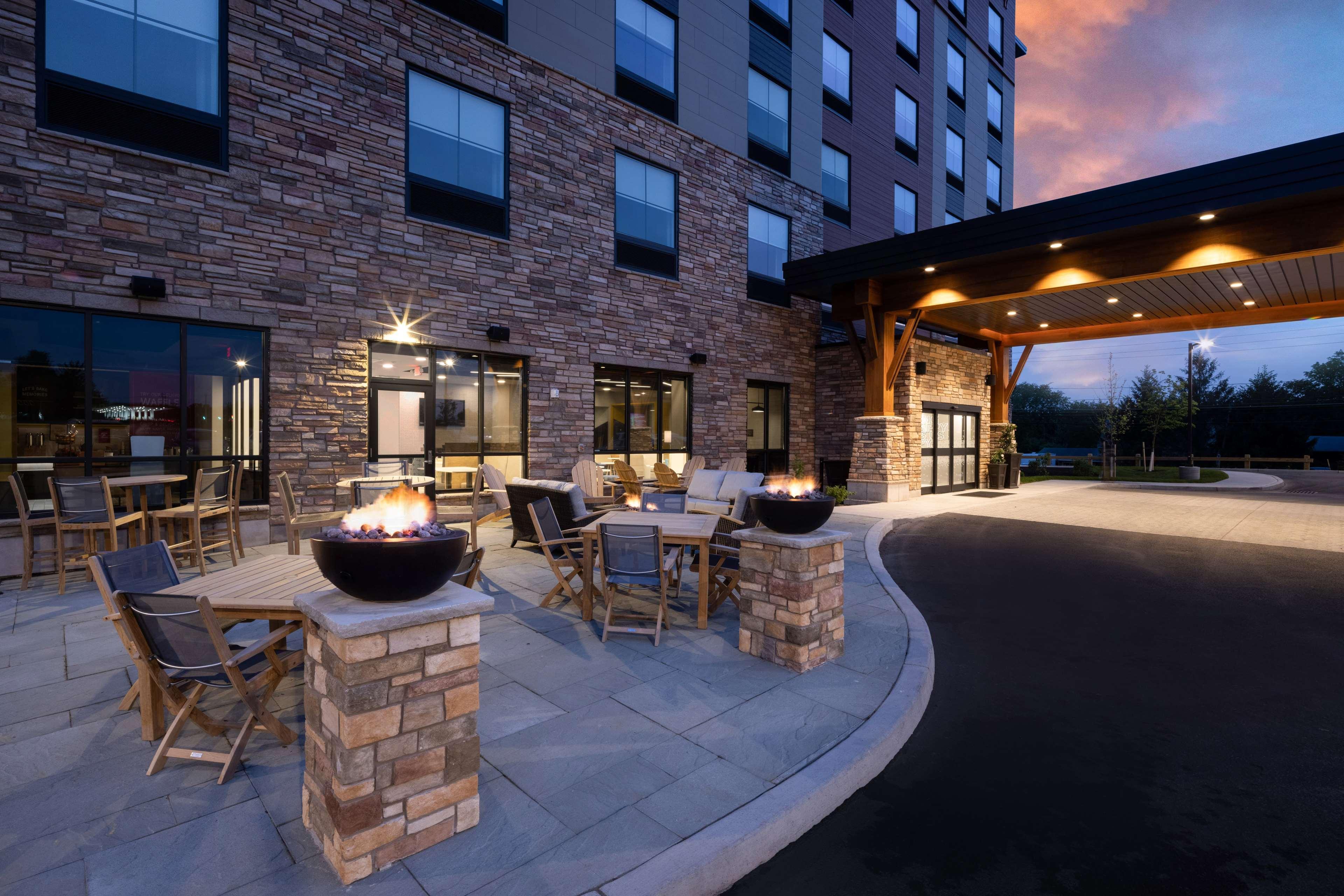 Hampton Inn By Hilton Verona At Turning Stone Extérieur photo