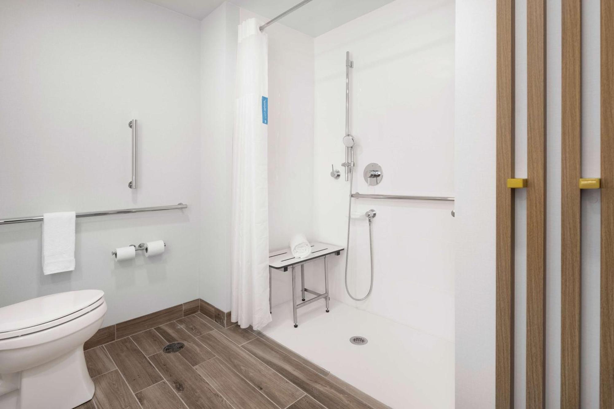 Hampton Inn By Hilton Verona At Turning Stone Extérieur photo