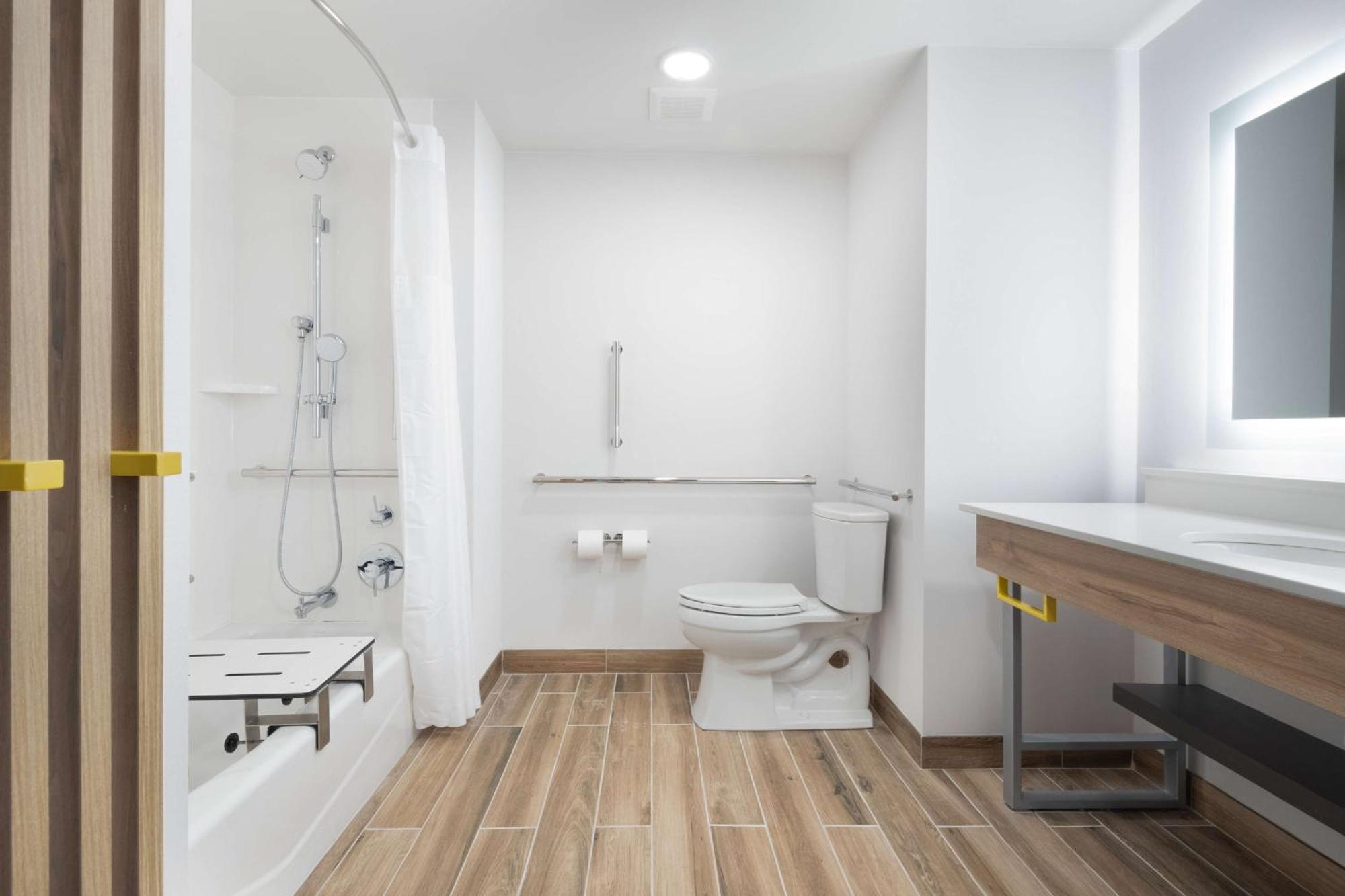 Hampton Inn By Hilton Verona At Turning Stone Extérieur photo