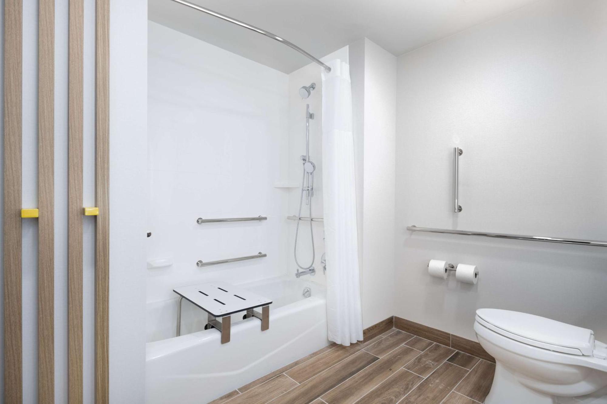 Hampton Inn By Hilton Verona At Turning Stone Extérieur photo